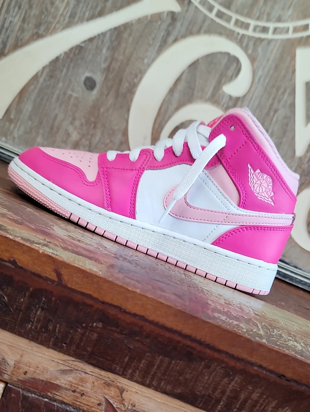 Jordan bold two